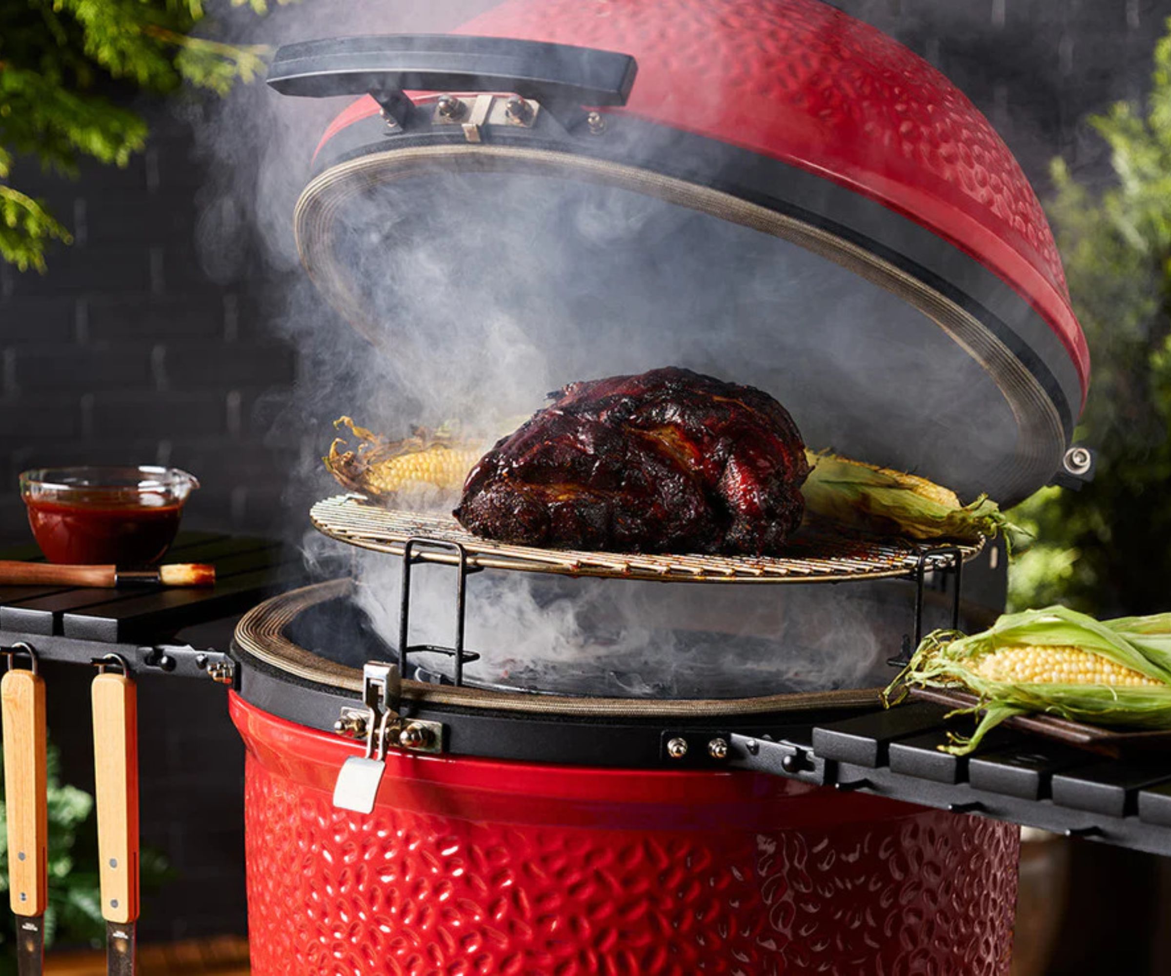 Røyking av kjøtt i en Kamado Joe III
