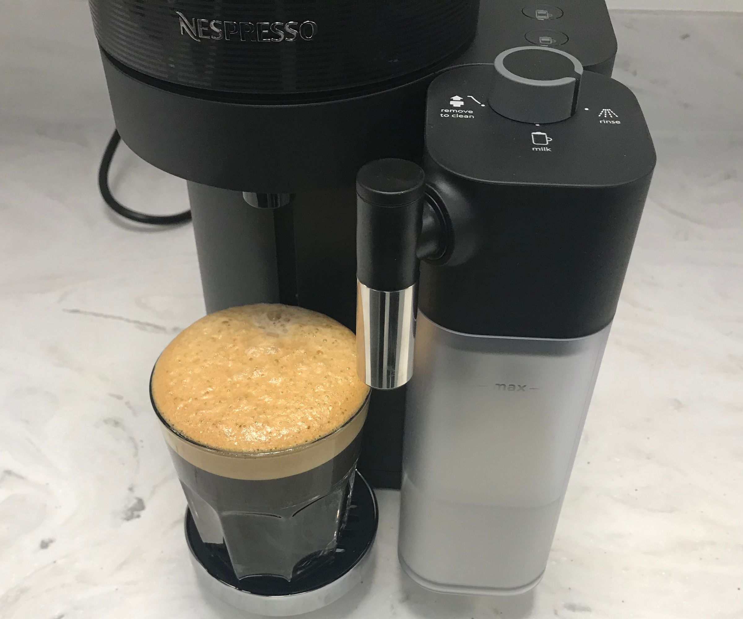 Nespresso Vertuo Lattissima Americano