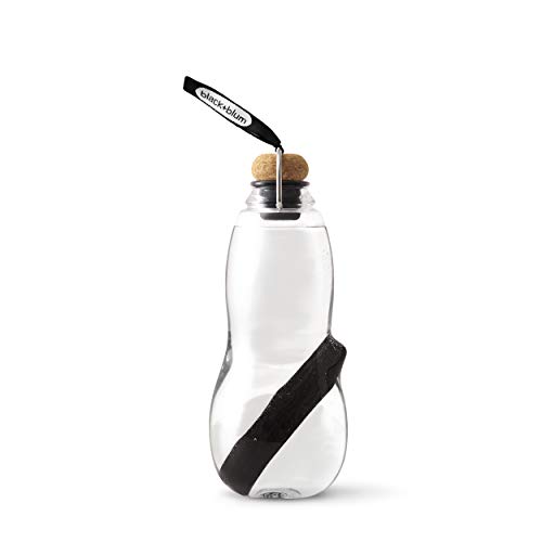 Svart+blum | Eau Good Filter vannflaske | Filtrert vann ved hjelp av tradisjonelle japanske Binchotan kullfilterpinner, for sunn hydrering | Lekkasjesikker, Bpa-fri Tritan | Svart, 800 ml