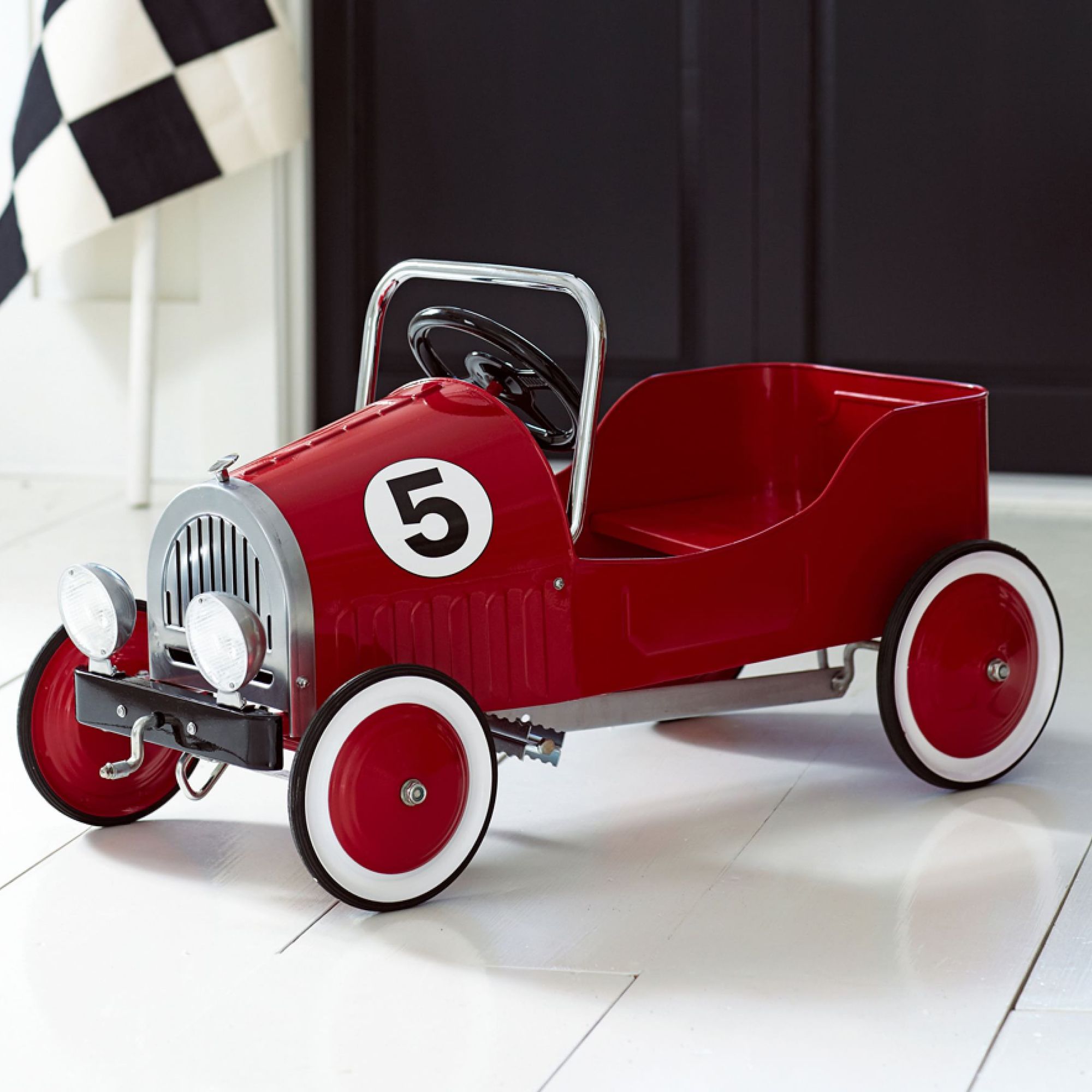 Rød Retro Pedal Car Ride-On