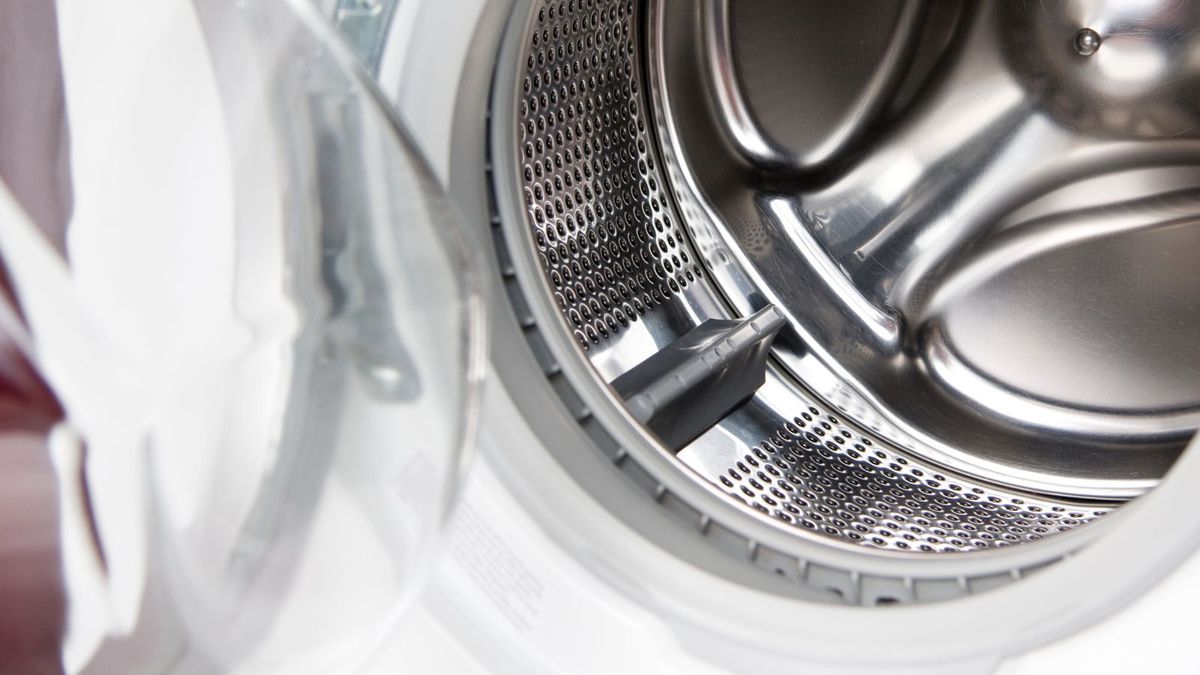 4 easy, expert-approved ways to remove mold from the rubber seal on your washing machine