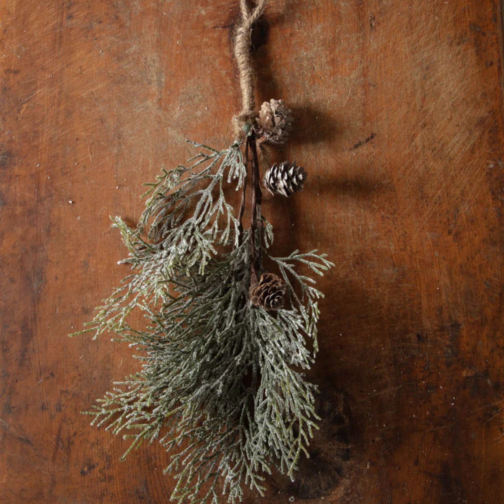 Hengende Faux Evergreen Bunch