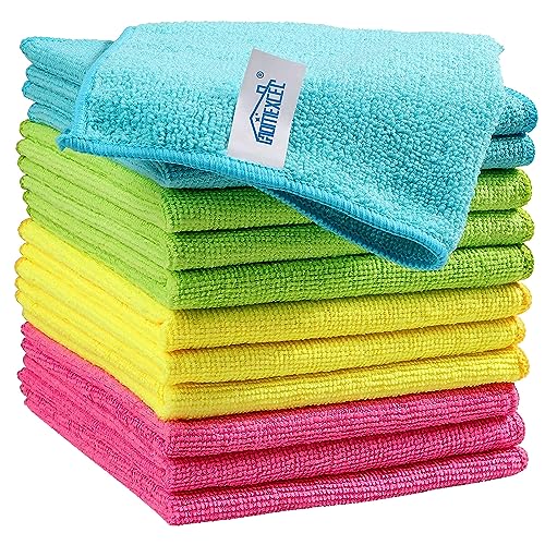 En stabel med fargerik mikrofiber rengjøringsklut 12-pakning i grønn/blå/gul/rosa