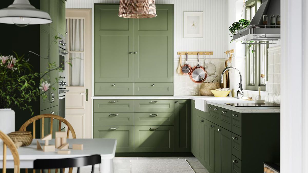 Jeg sverger til IKEA kjøkkeninnredning for å gi rommet mitt enkle og rimelige oppdateringer – dette er delene på listen min akkurat nå