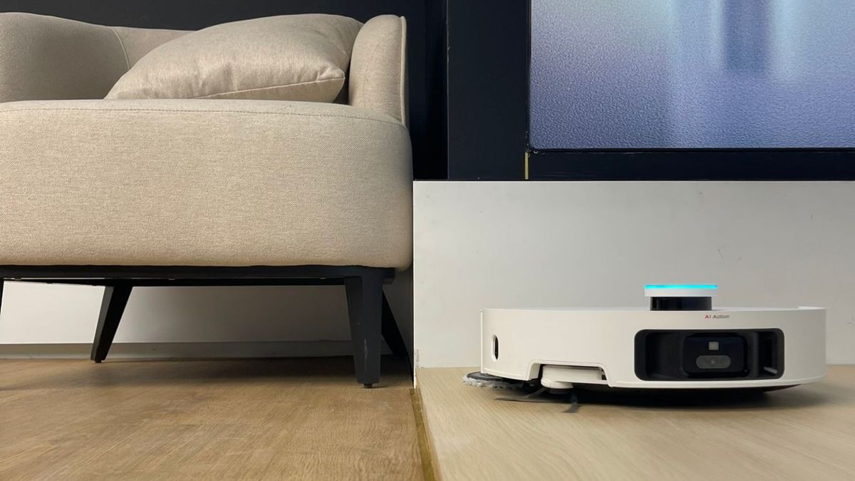 Har du noen gang sett en robotstøvsuger med ben? Den nye Dreame X50 Ultra kan på en smart måte løfte seg over de høyeste trinnene hittil, og baner vei for trapperensende robotstøvsugere