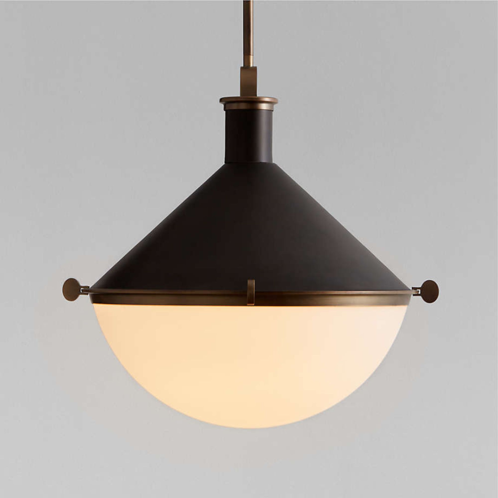 Aster melk glass pendelys