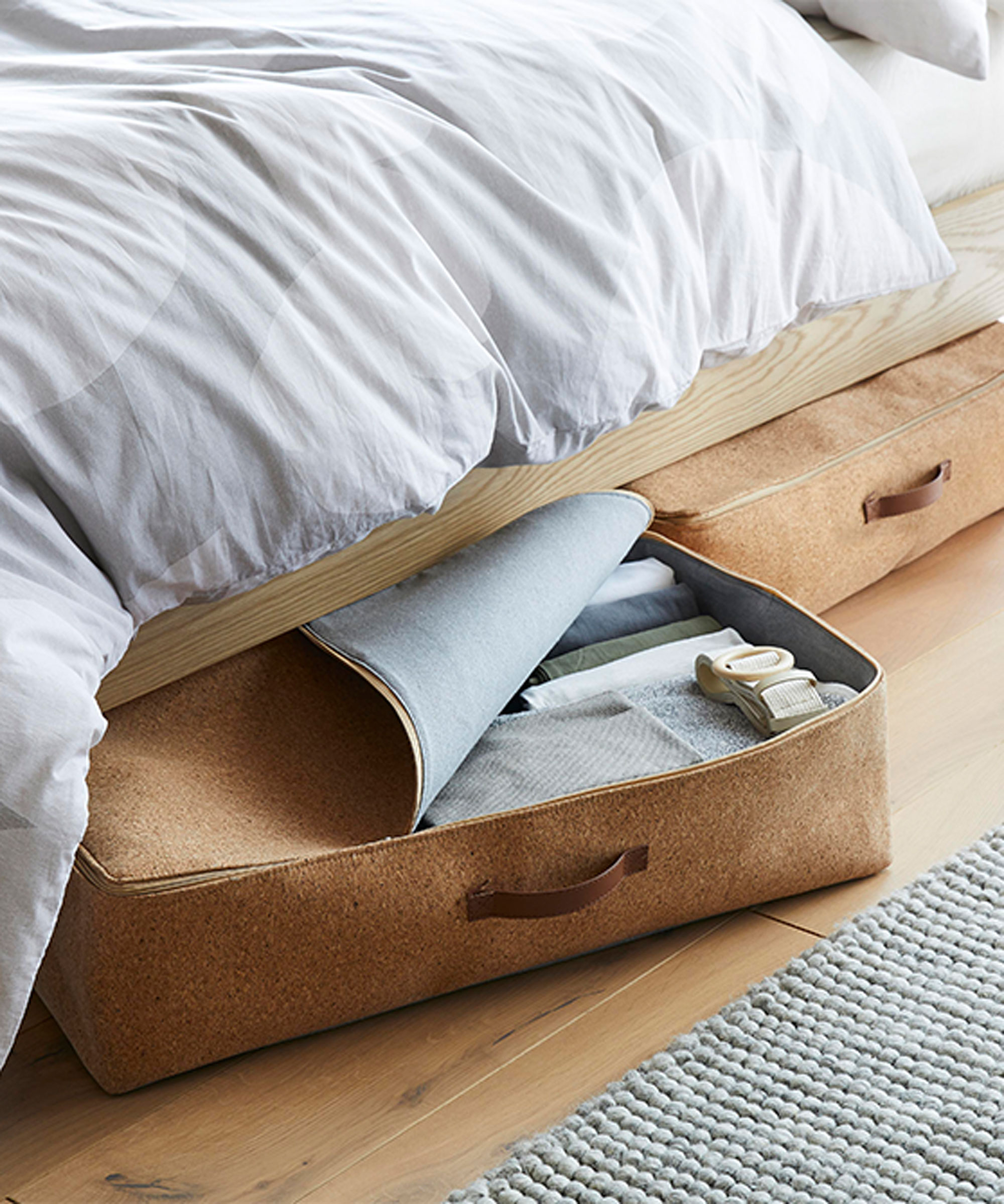 Underbed lagringsideer med kork underbed poser